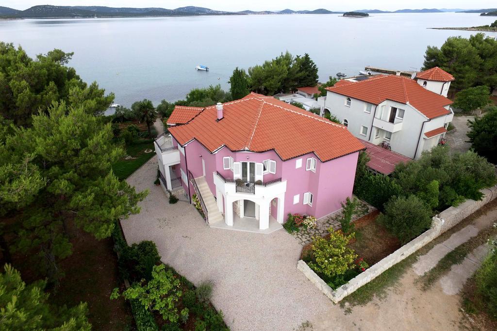 Apartments La Mirage Pirovac Eksteriør bilde
